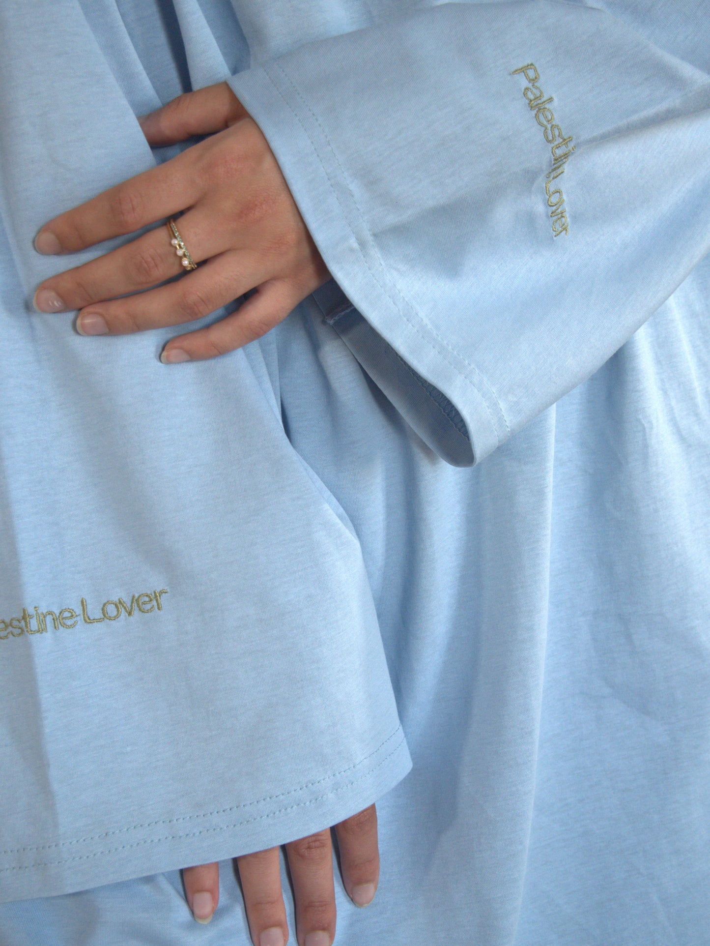 T-shirt modeste bleu ciel