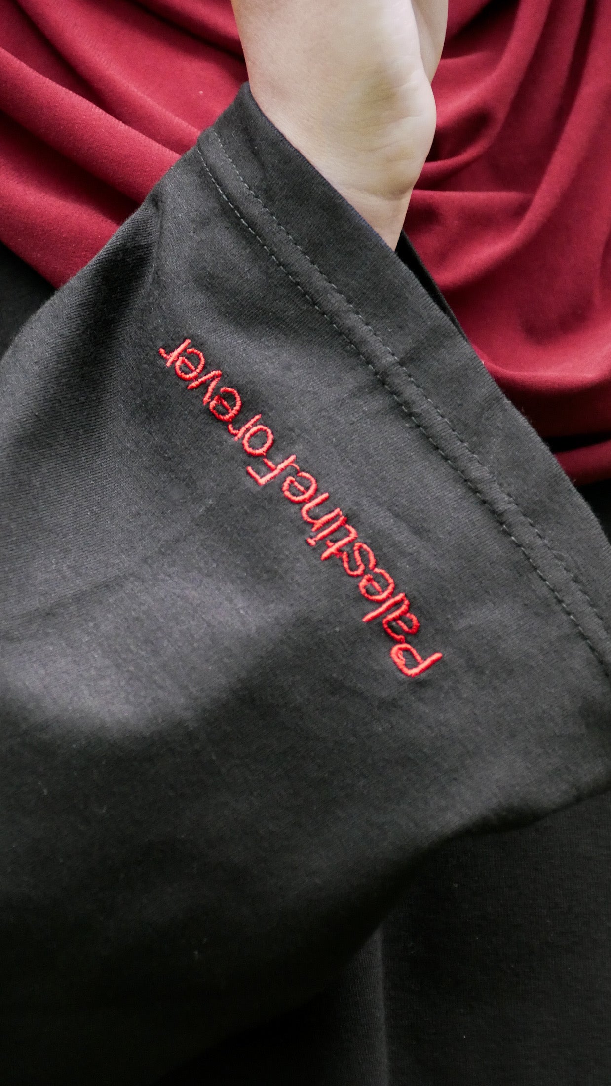 T-shirt modeste noir